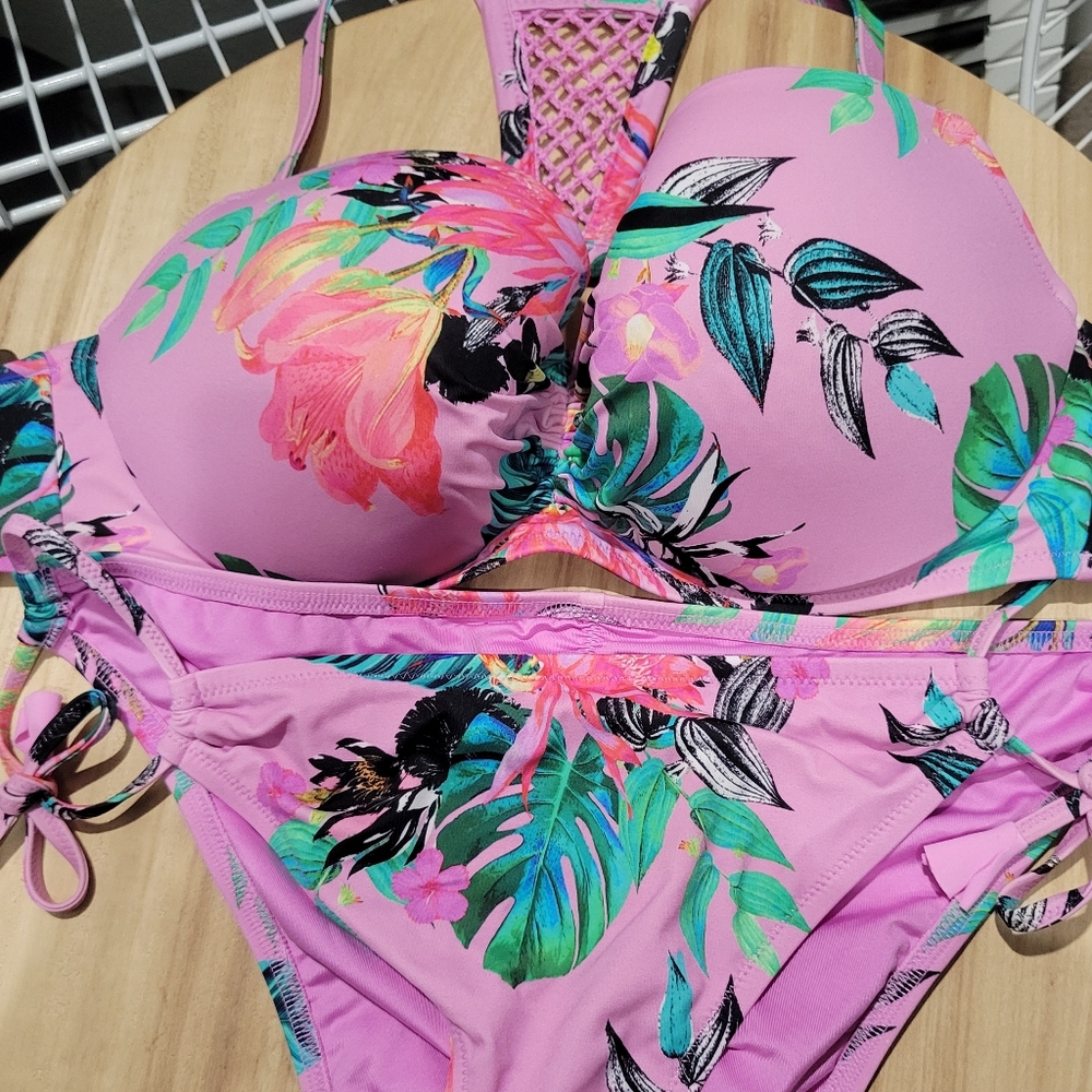 Cute Swimsuit
